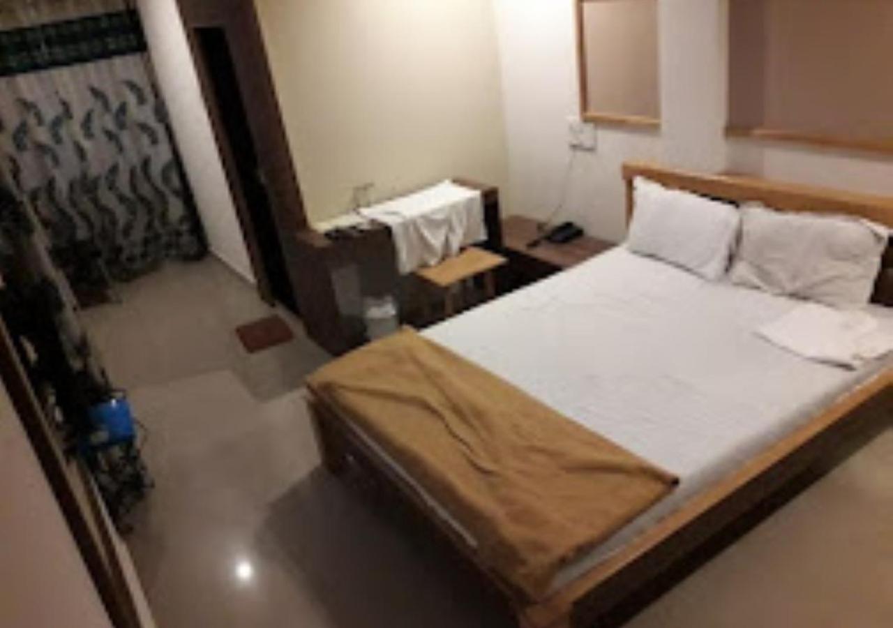 Hotel Jaltarang Kalmath Kankavali Eksteriør bilde